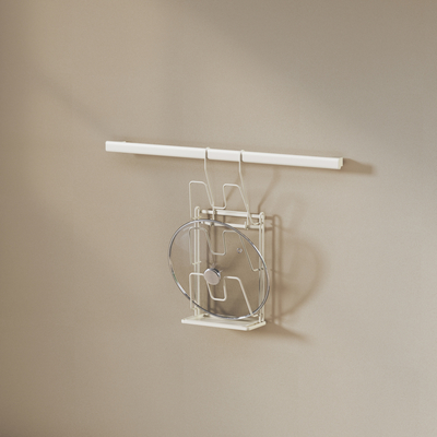 Organizzatore di cucina a parete bianco per cucina elegante e che risparmia spazio